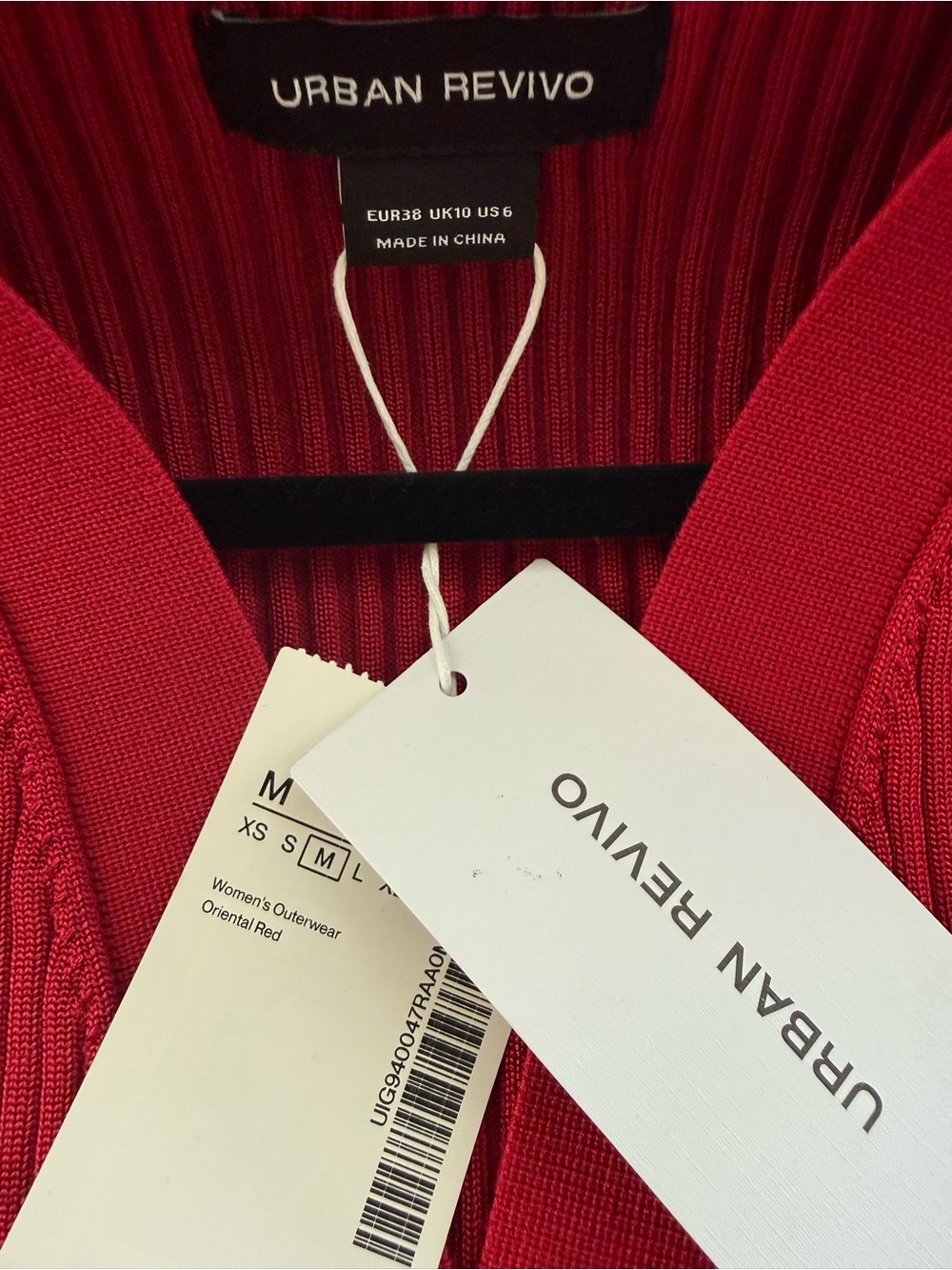 Urban Revivo Sculpted-Sleeve Red Ribbed Cardigan - Picture 2 of 4